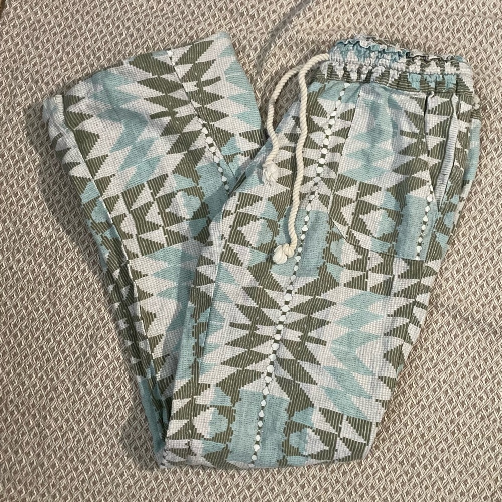 Roxy pants